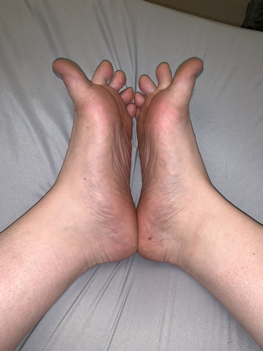 secretchubbyxo's tweet photo. Like my feet freckles?? #feet #feetworship #footworship #footfetish #feetfetish #goddessfeet #chubbybabe #chubby #chubbyfeet #bbw #bbwbabe #bbwfeet #feetporn #footporn #fatbabe #toes https://t.co/i9SqhGQoxb