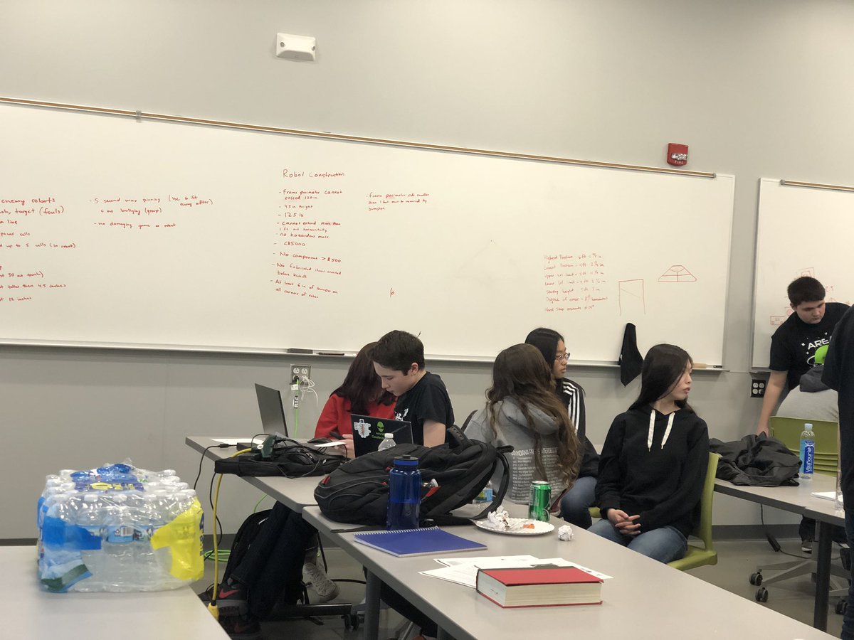 Area5188's tweet photo. Kickoff was a success! We are so excited for this season! #omgrobots #indianafirst #frc https://t.co/xrP2xn00cA