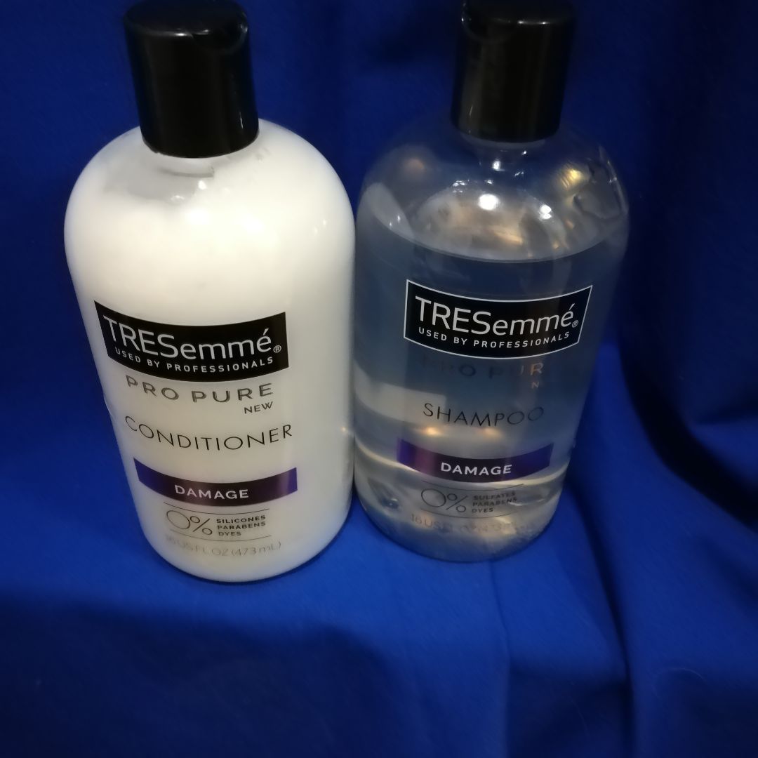draginzwing's tweet photo. I loved getting this shampoo and conditioner to try https://t.co/4fOMi3F4vw https://t.co/SXEciX4yWr