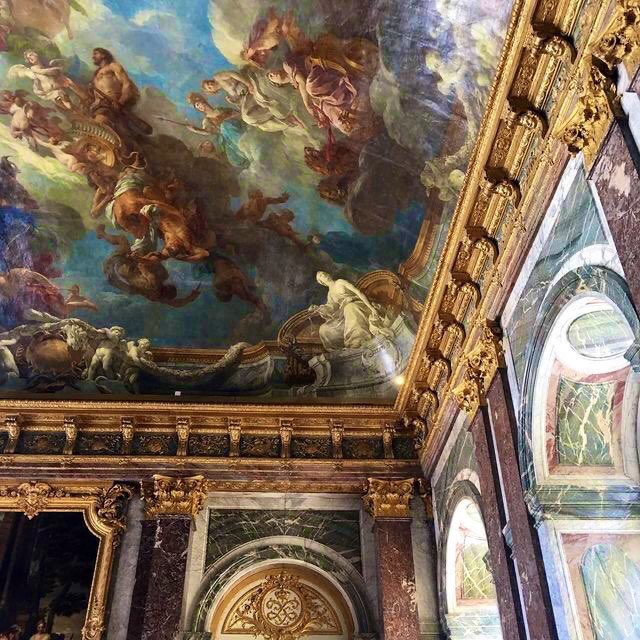 syiphee's tweet photo. ceiling of Versailles https://t.co/pIRUtUUKCv