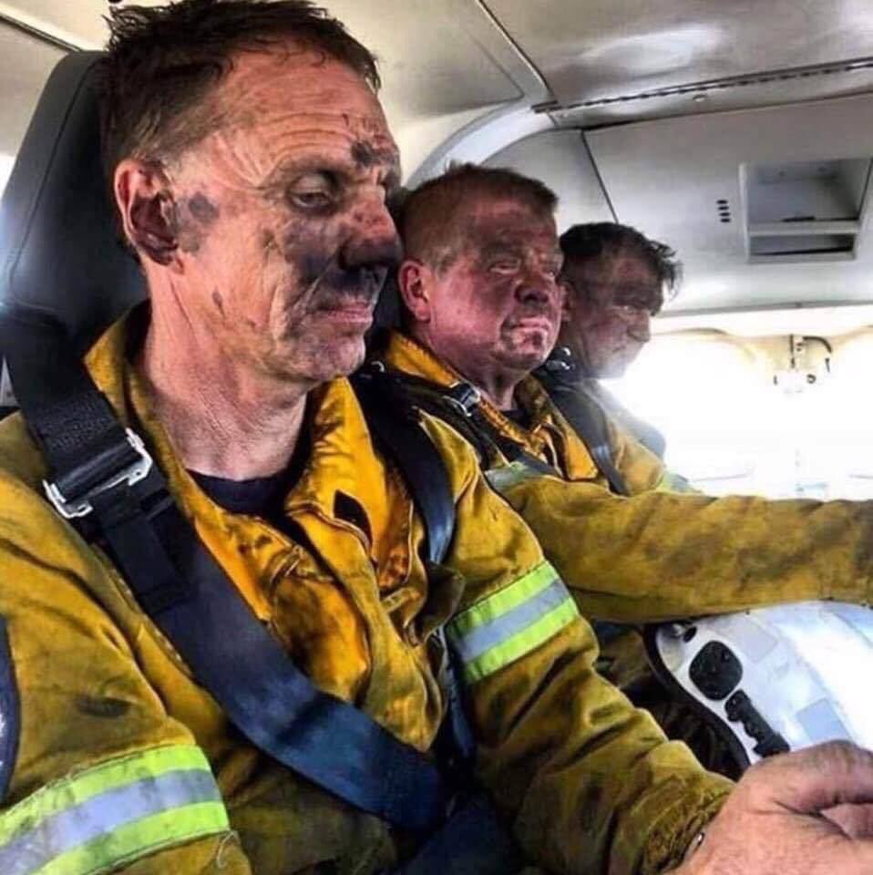 caragreen83's tweet photo. There are no words strong enough, no actions big enough, to say how truly thankful we are for what you guys are doing. You are heroes. ❤🇦🇺 #AustraliaFires https://t.co/OfTzXmLEyV