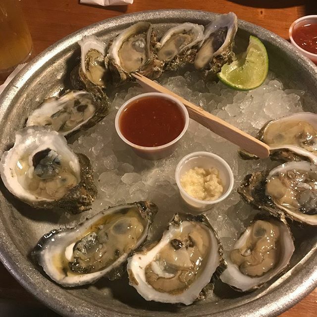 geoffspakes's tweet photo. Last night in #keywest  calls for two dozen #oysters and a couple of #landsharklagers for dinner. https://t.co/PPw7uJR7at https://t.co/iNukhTFspm