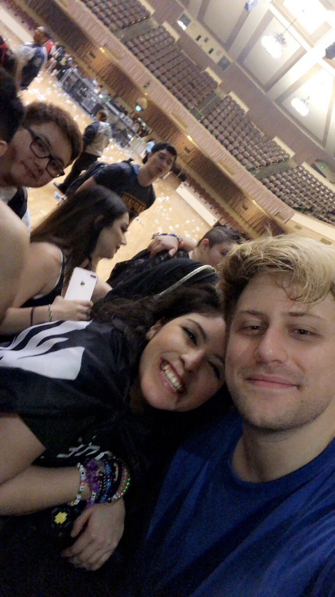 berlin 🌙 tweet media