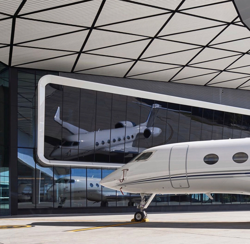 Seeing triple ✈️✈️✈️ 
#melbournejetbase #gulfstream650 #worldclass #businessaviation #privatejet #fbo #luxury #flymjb