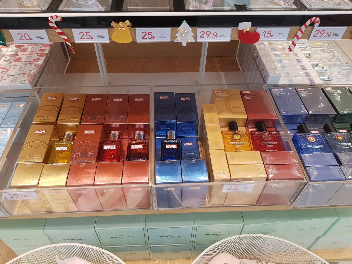 dragonajie's tweet image. Menahan nafsu adalah satu kejayaan, kebanggaan. I&apos;ll be back. #marvel #miniso #designvillage