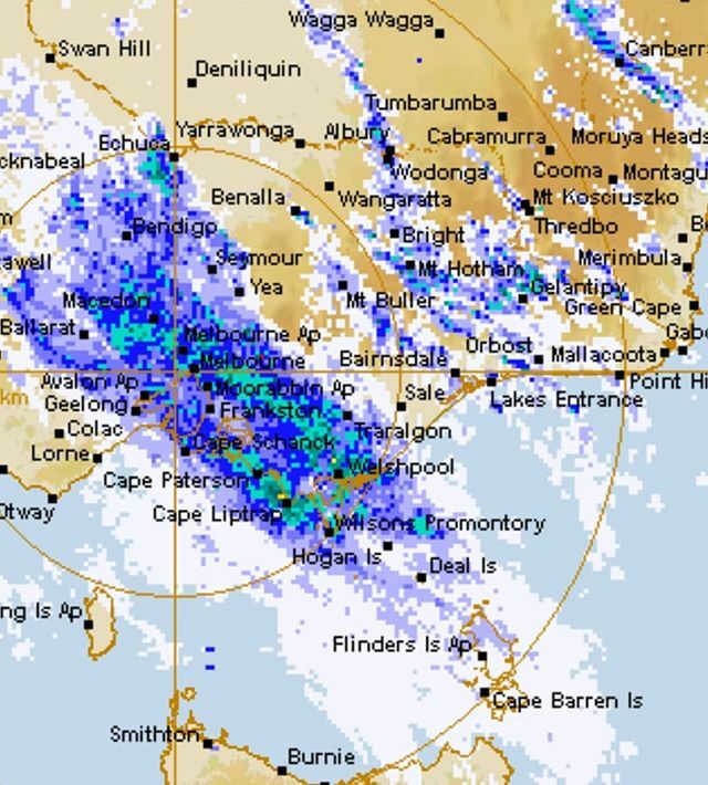 Health_Lab_Live's tweet image. Manifesting this big band of rain hovering over Melbourne at the moment to go east. Go go go!!!! ift.tt/2SRqmqX
