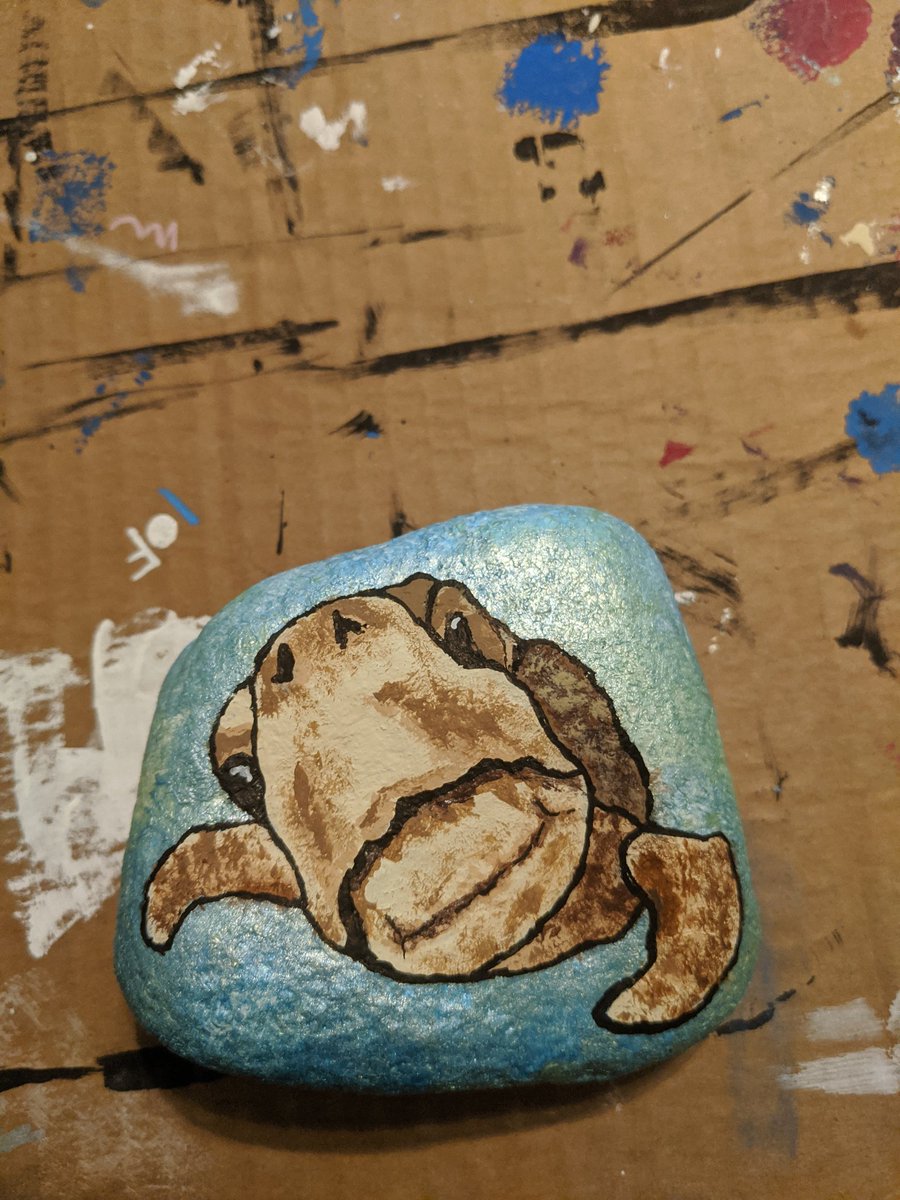 Offerfoxcakes2's tweet image. First rock painting of 2020. Was feeling #inspired #expression #notaprofessional