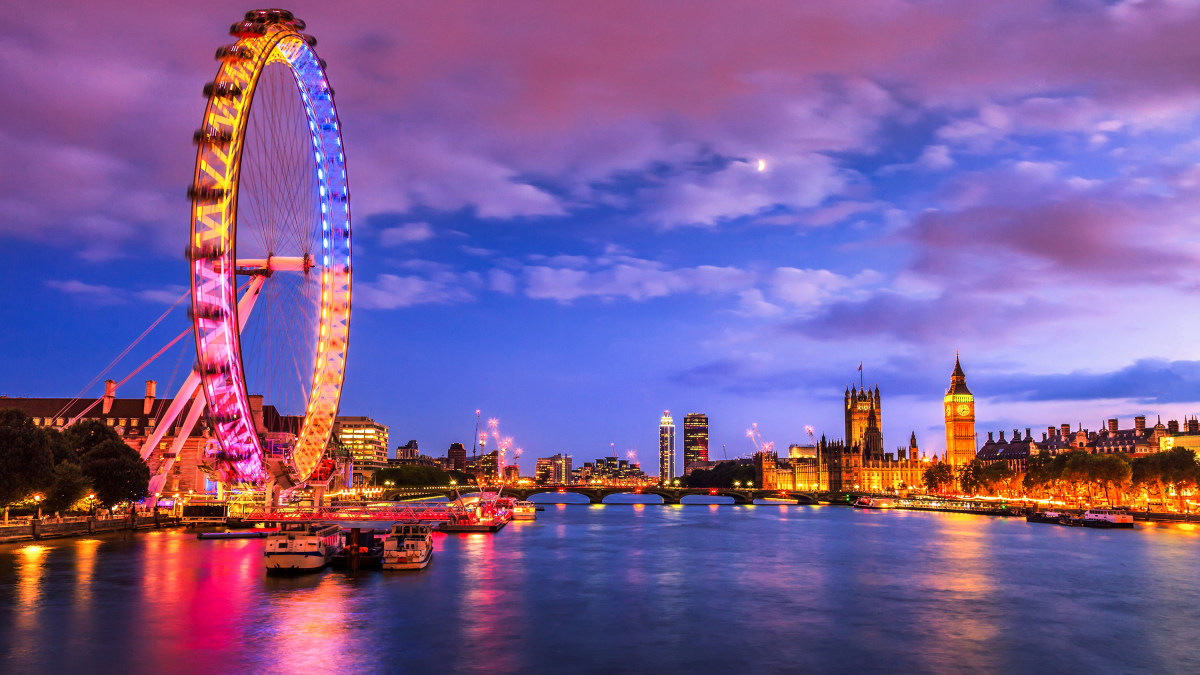 MADCheapFlights's tweet photo. ✈️ Madrid (MAD) to London (STN) for only €30 (EUR) roundtrip 💸 
 110 live dates on Adventure Machine - get the app on iOS or Android 

 #londontravel #travelpack #travelingyogi #germanytravel #travelingdog https://t.co/RhUya9mH8C
