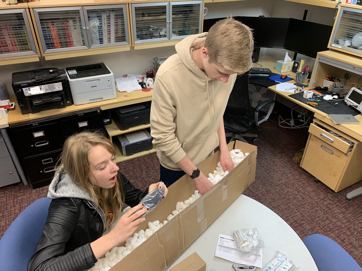 Designosaurs tweet media