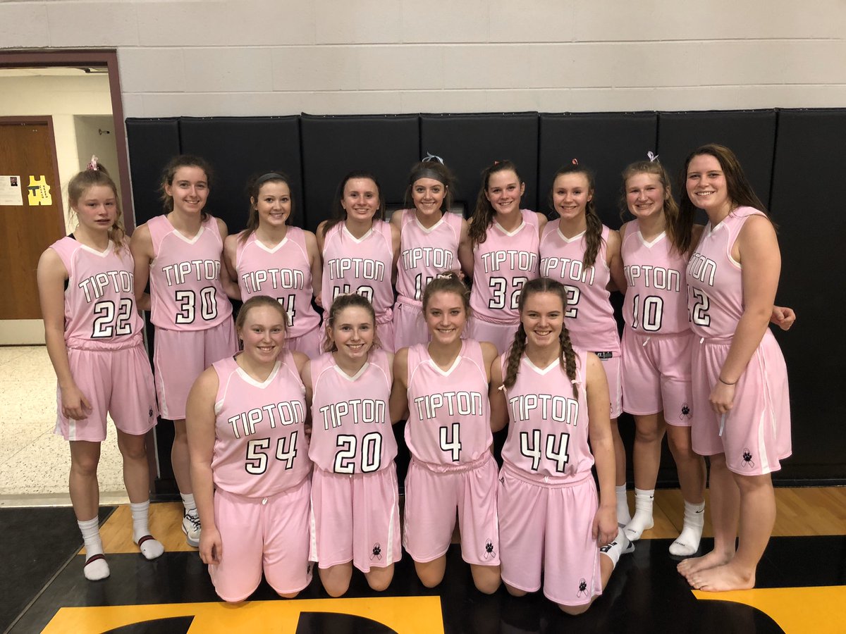 THS_ladytiger's tweet photo. Thank You to everyone from both communities that came out and supported the Nets for Nancy event! What an amazing show of support! #TigerPride https://t.co/aMKDVtLWVK