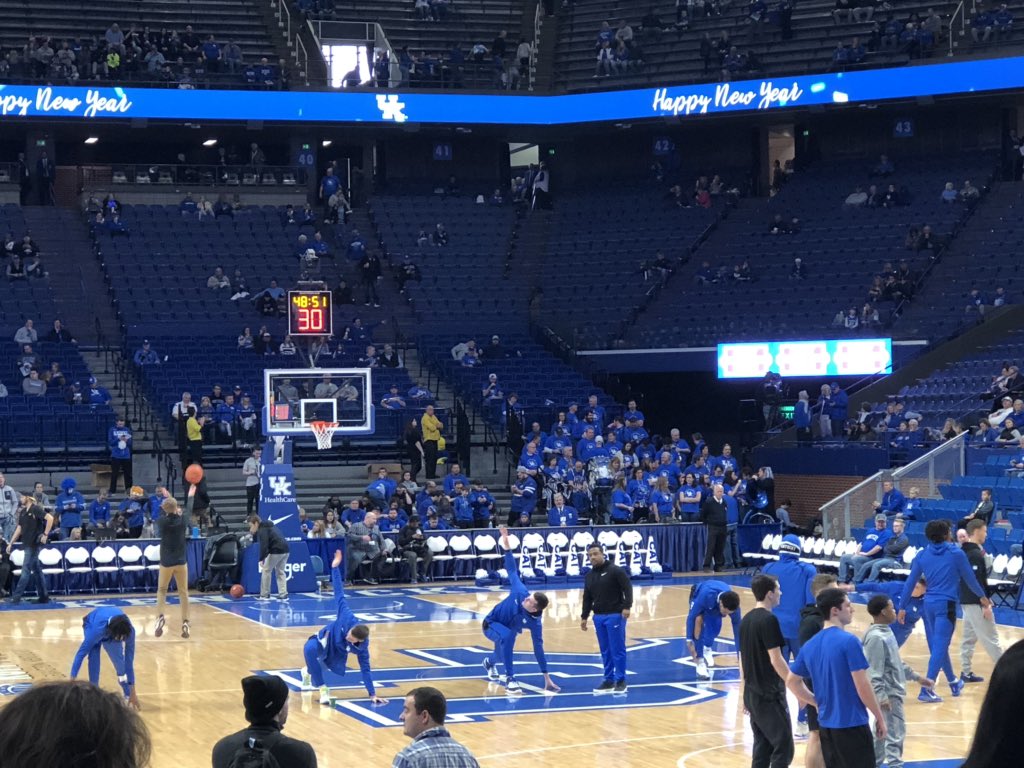 StacyStumbo's tweet image. Best place to catch basketball game! #💙