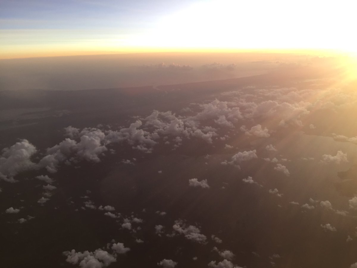 ArthurCottrel's tweet photo. Au premier plan l’océan Atlantique. A l’arrière plan l’océan Pacifique. Entre les deux, Panama. #AF430 https://t.co/NHhOXjNTwe