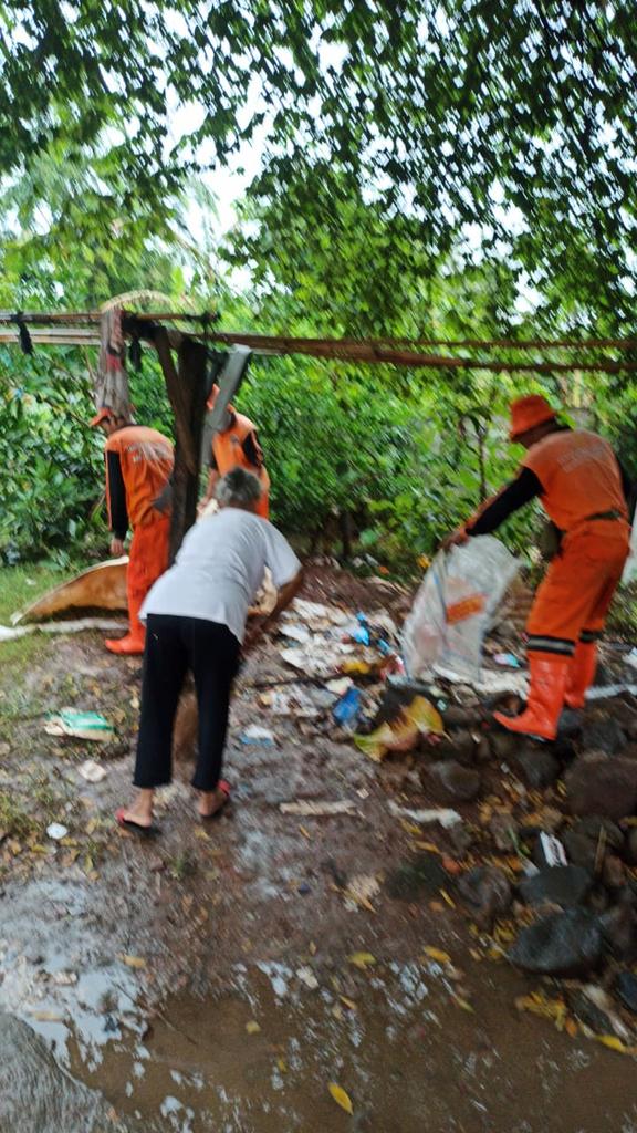 raunida's tweet photo. Kerja Bakti Kelurahan Pejaten Barat
Lingkungan Rw 07 dan Rw 08 pasca banjir
@aniesbaswedan @DKIJakarta 
#KerjaBaktiJakarta #OperasiSiagaIbukota https://t.co/HqYwJQEwKo