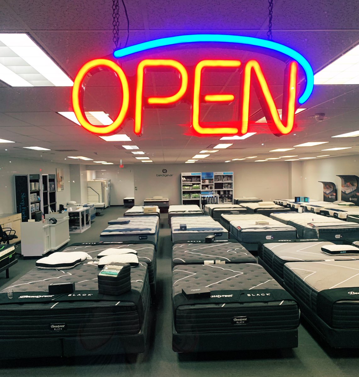 ARE YOU GETTING YOUR BEST SLEEP!!! If not I have it here for sale for the cheapest prices in St. Louis.  All the best brands at the greatest prices right here in Brentwood mo so come see us and sleep better TODAY!!!! Open Mon-fri 10am-8pm sat 10am-6pm sun 11am-5pm #STL #stlblues