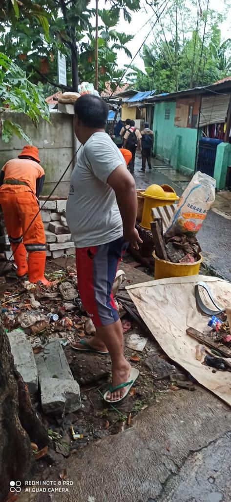 raunida's tweet photo. Kerja Bakti Kelurahan Pejaten Barat
Lingkungan Rw 07 dan Rw 08 pasca banjir
@aniesbaswedan @DKIJakarta 
#KerjaBaktiJakarta #OperasiSiagaIbukota https://t.co/HqYwJQEwKo