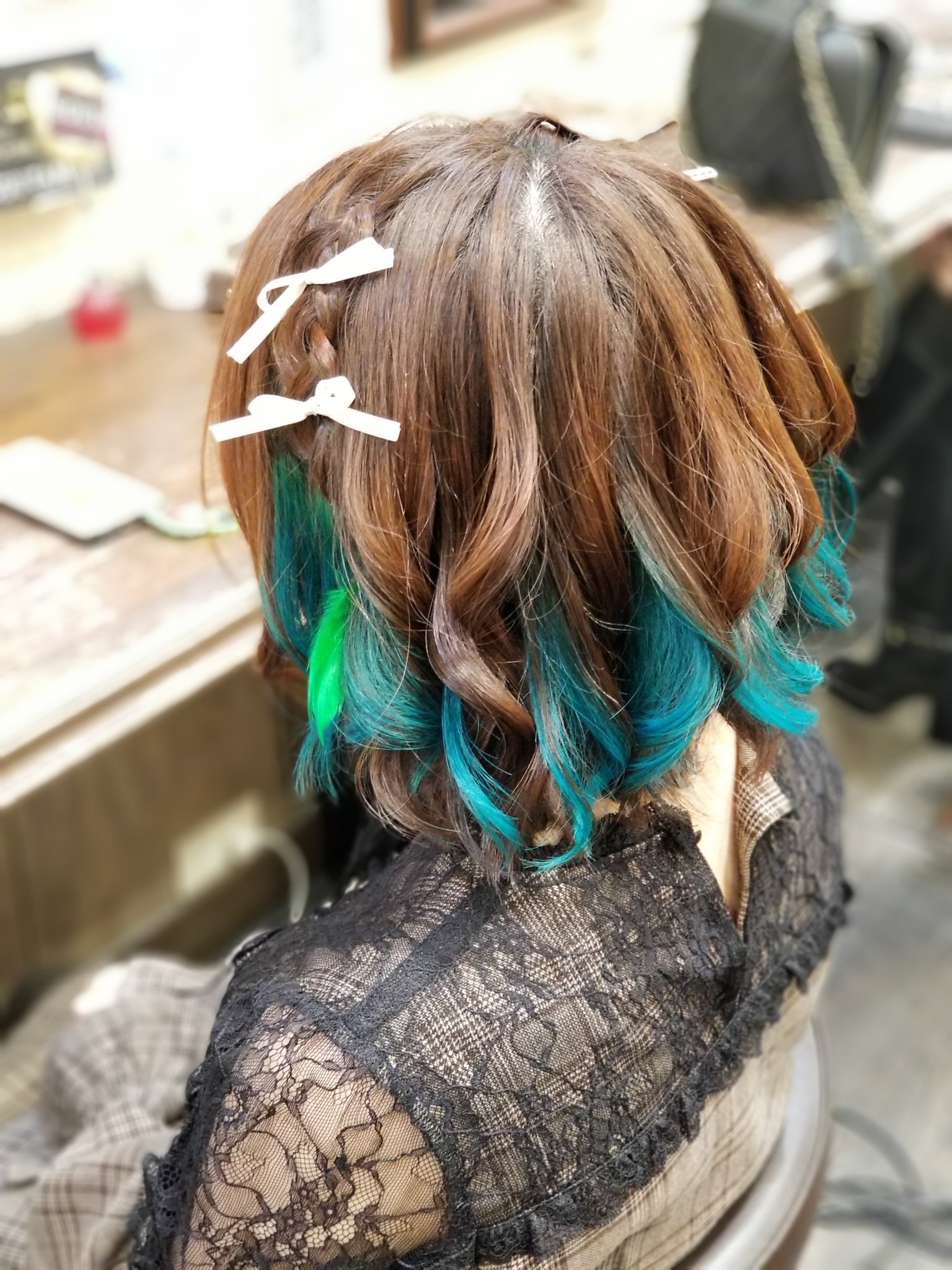 心斎橋 ミナミ セットサロンエース 年始もコンサートが沢山あったようで エースは賑やかなスタートを切りましたよ セットサロン ヘアセット ヘアアレンジ ショートヘア ライブ コンサート リボン ヘアメ T Co O3iy9p7kqb