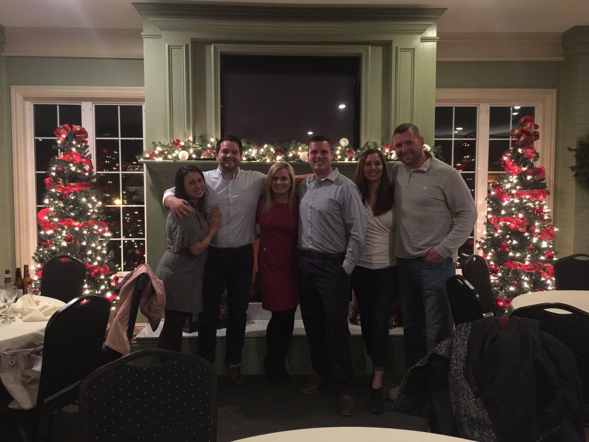 ttaylor0079's tweet photo. Happy merry new year! https://t.co/zrmYNoiKWf