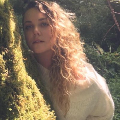 MadeleineBesson's tweet image. #NewProfilePic