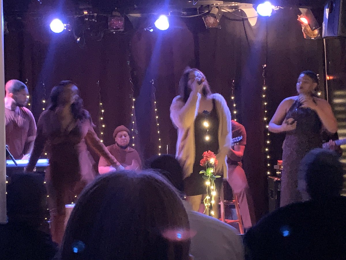 Villain151's tweet photo. Lemme tell you this, the women in Pittsburgh music are holding it down. My sis Inez, Clara Kent and Simone Davis put on a helllllllll of a show, I have more albums to buy immediately! https://t.co/fOdGdREPJa