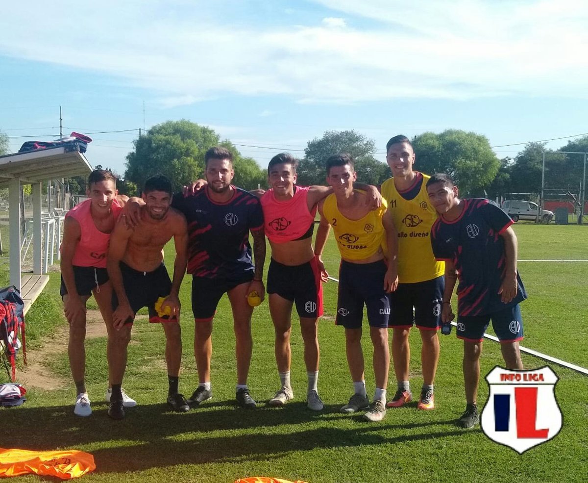 #LasPalmas se sigue poniendo a punto para el debut en el #RegionalAmateur. Refuerzos, amistosos y lugares de trabajo.

bit.ly/2SVTX2r