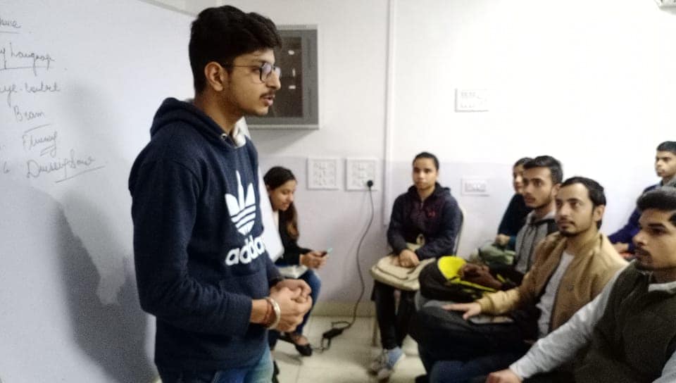 CQSTraining's tweet image. Glimpses of Personality Development session @ CQS Janakpuri Centre.

#cqstraining #sessiontime

To know about New Age Career Courses / Trainings going on, contact us

CQS Janak Puri centre : B-1/624, Janakpuri, New Delhi. Phone: 9718381524, 9818256482, 25549491/92