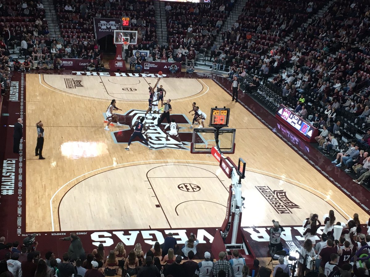 mark_a_cameron's tweet photo. Fun day in Starkvegas today! https://t.co/daMTYRAboh