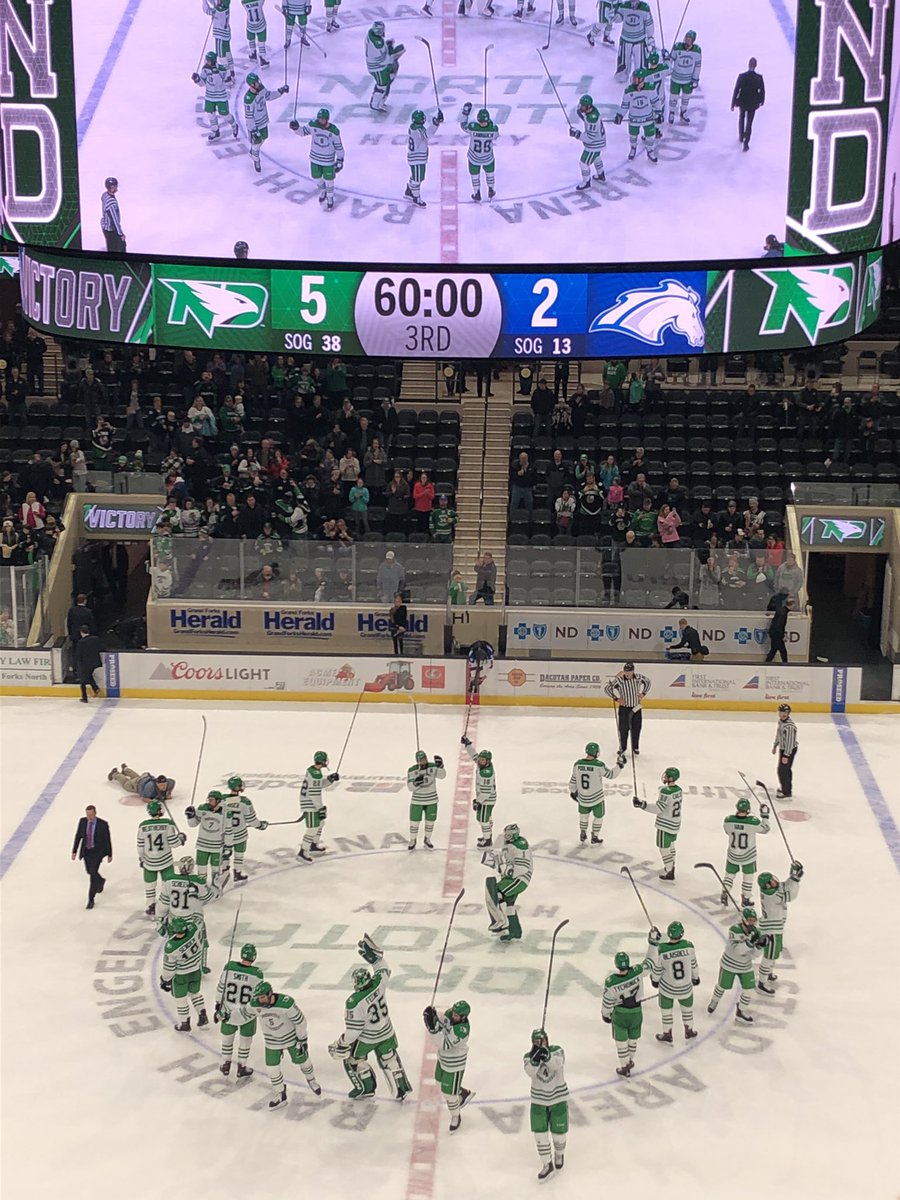 UNDHawkeyTalk's tweet photo. Starting 2020 off right! #sticksalute #LGH https://t.co/RRz8kEVW4l