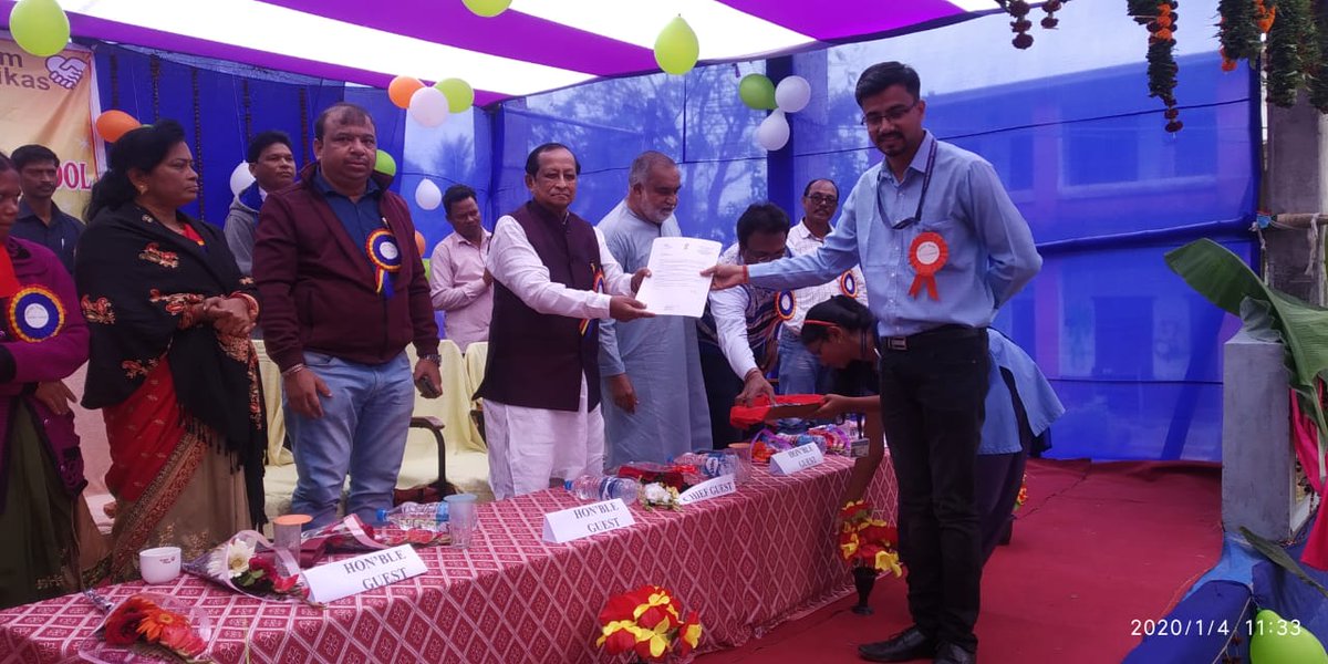 GramVikasSchool's tweet photo. The Hon'ble Speaker in his address highlighted the significant contribution made by @GramVikasIN Founder Chairman Joe Madiath in the different fields of Rural Development including education. He said, recent Noble laureates have also worked with Gram Vikas &amp; Joe. 

@amitabhk87 https://t.co/KcZDwd730Z