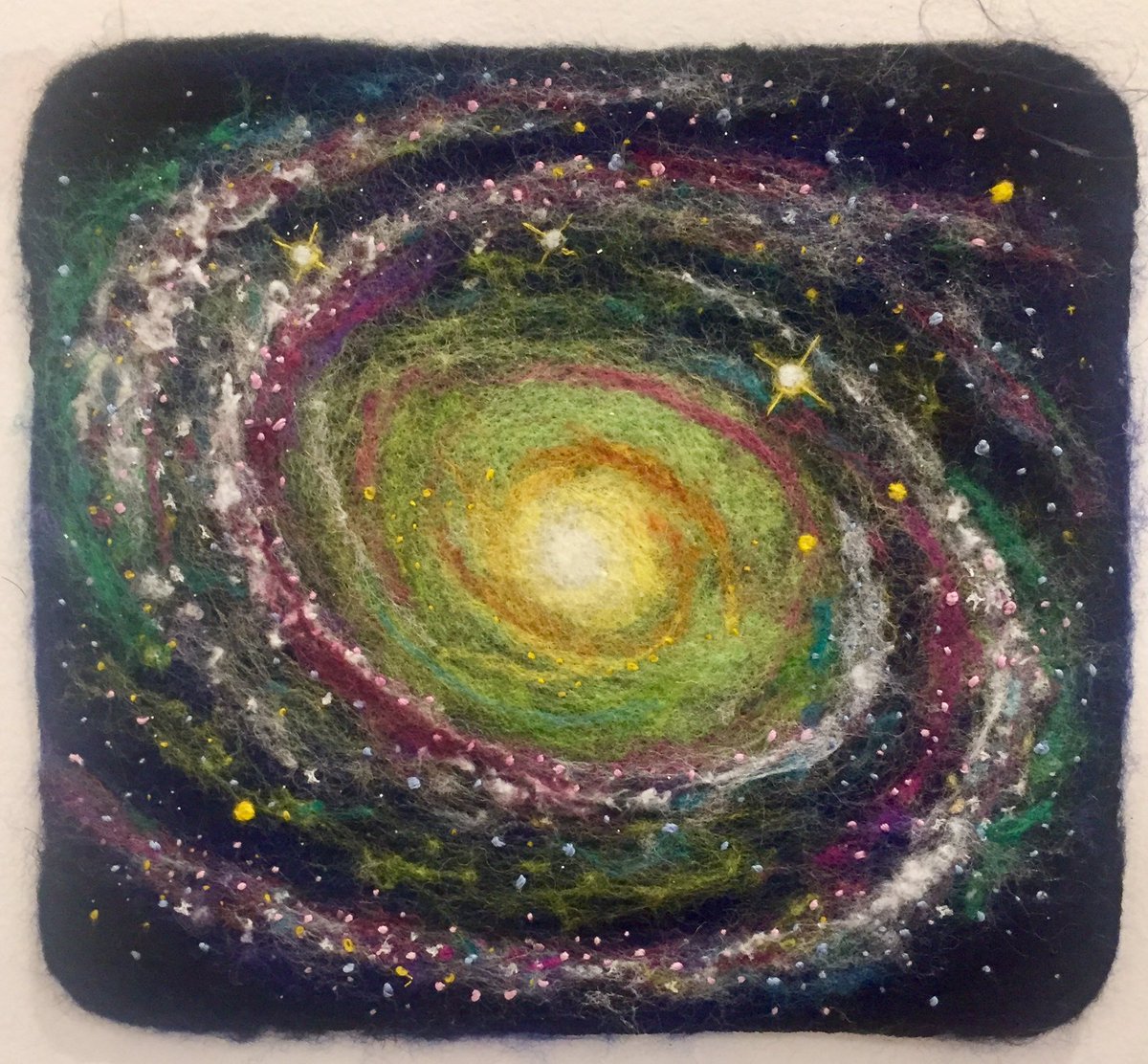 AnnIeVnewie's tweet image. “Beauty of the Cosmos” by textile artist Elena Lyamina #TimelessTextiles
