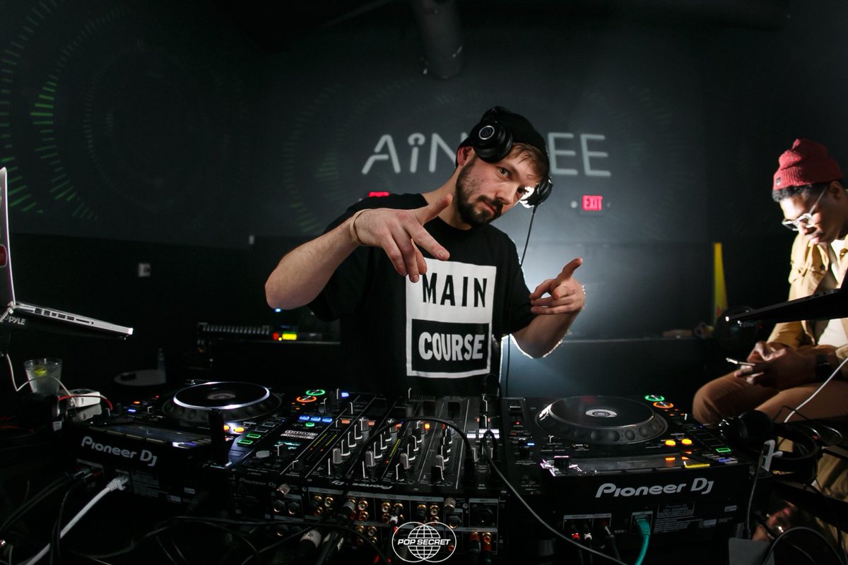 PopSecretParty's tweet photo. Thanks for coming through to the first party of 2020! We’re making memories each Friday night and can’t wait to see you all again soon for @throttle. 👀 https://t.co/KWFRES10O9