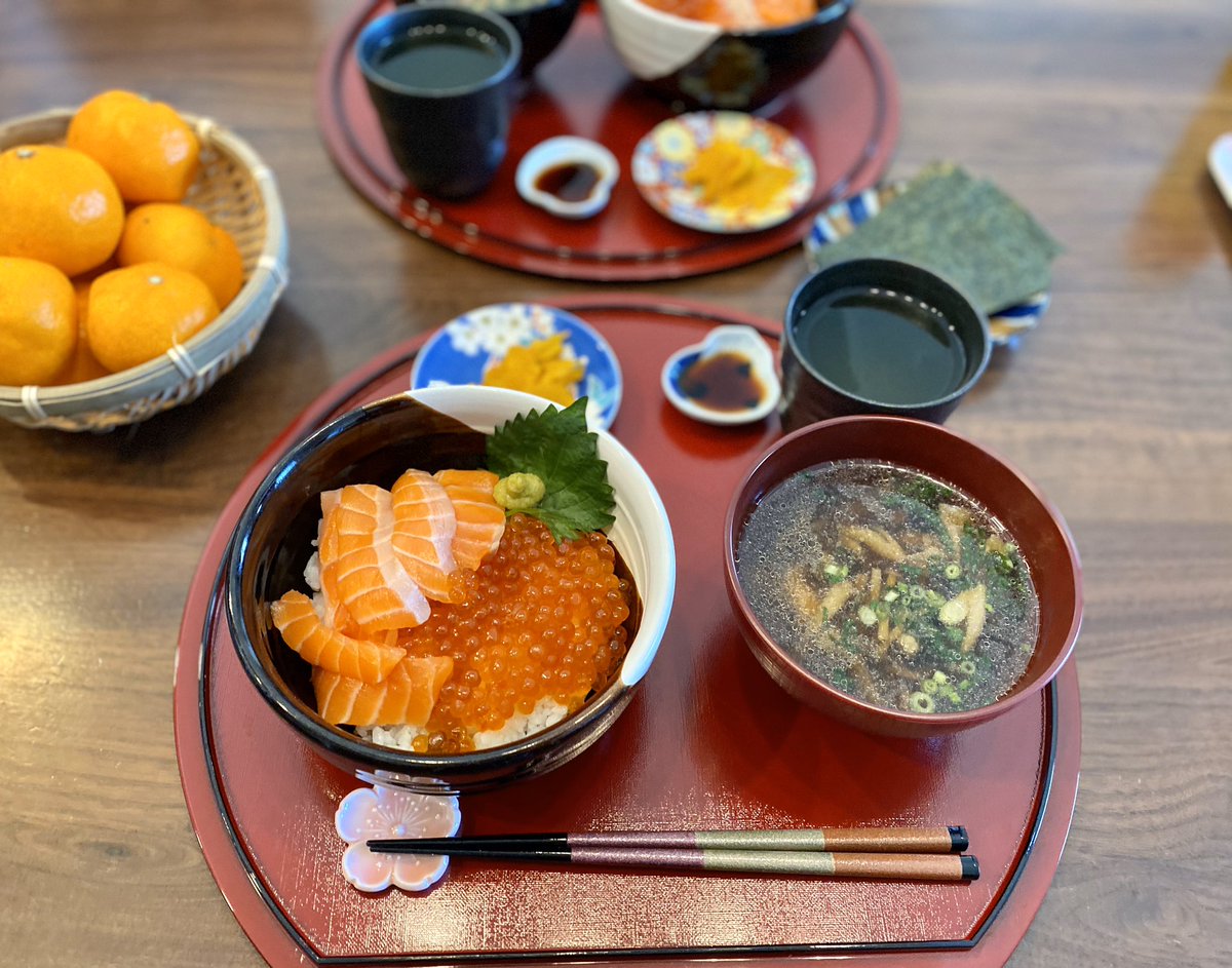 Anon お昼はお正月の残り食材で 鮭いくら丼 に さぁ 明日から通常運転だ 今日のお昼ごはん 鮭いくら丼 きのこ汁 みかん うちごはん おうちごはん 昼ごはん 昼食 鮭いくら丼 料理好きな人と繋がりたい 食日記 たまゆら食つづり Anon お昼はお正月の残り食材で 鮭いくら丼 に さぁ 明日から通常運転だ 今日のお昼ごはん 鮭いくら丼 きのこ汁 みかん うちごはん おうちごはん 昼ごはん 昼食 鮭いくら丼 料理好きな人と繋がりたい 食日記 たまゆら食つづり