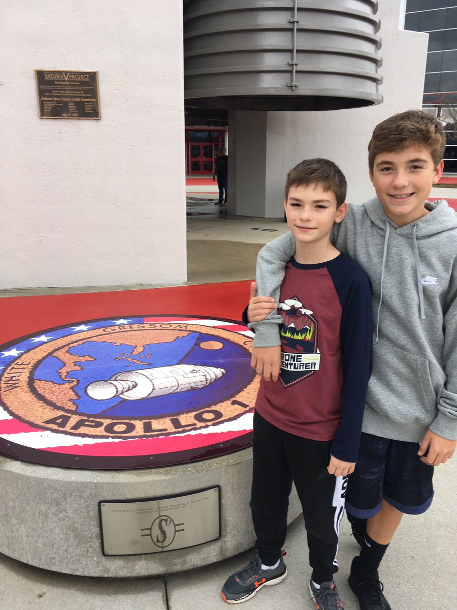 LBSmialowicz's tweet photo. Looking up at the stars as astronauts in training @RocketCenterUSA @lsullivan #kwbpride https://t.co/sQWF0y0Lxc