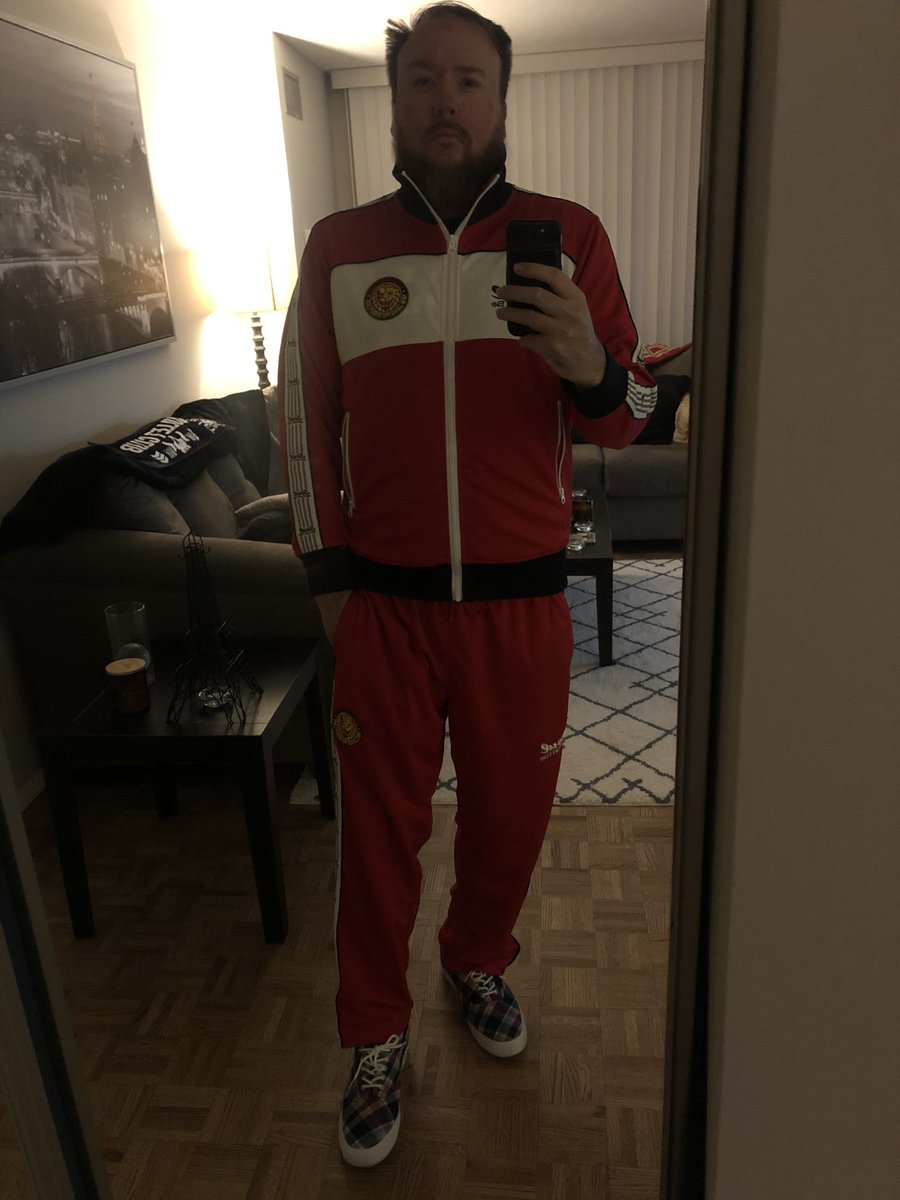 EricArsenal's tweet photo. Dressed up for Wrestle Kingdom night 2. @njpwglobal #njwk14 https://t.co/lfOzegF0Zc