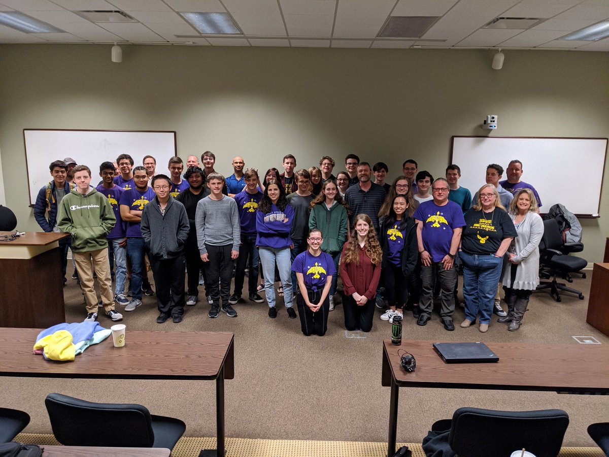 kscan33's tweet photo. Great kickoff with Hawktimus Prime 3229 today!  The team is ready to start another exciting season!  @3229Hawktimus https://t.co/vjihMv83ex