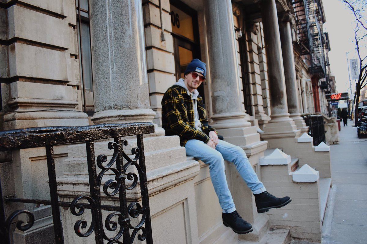 mariegornall_7's tweet photo. NYC was the perfect time to test my new camera, having a model of a boyfriend also helps. WOW https://t.co/93VyenVbdP
