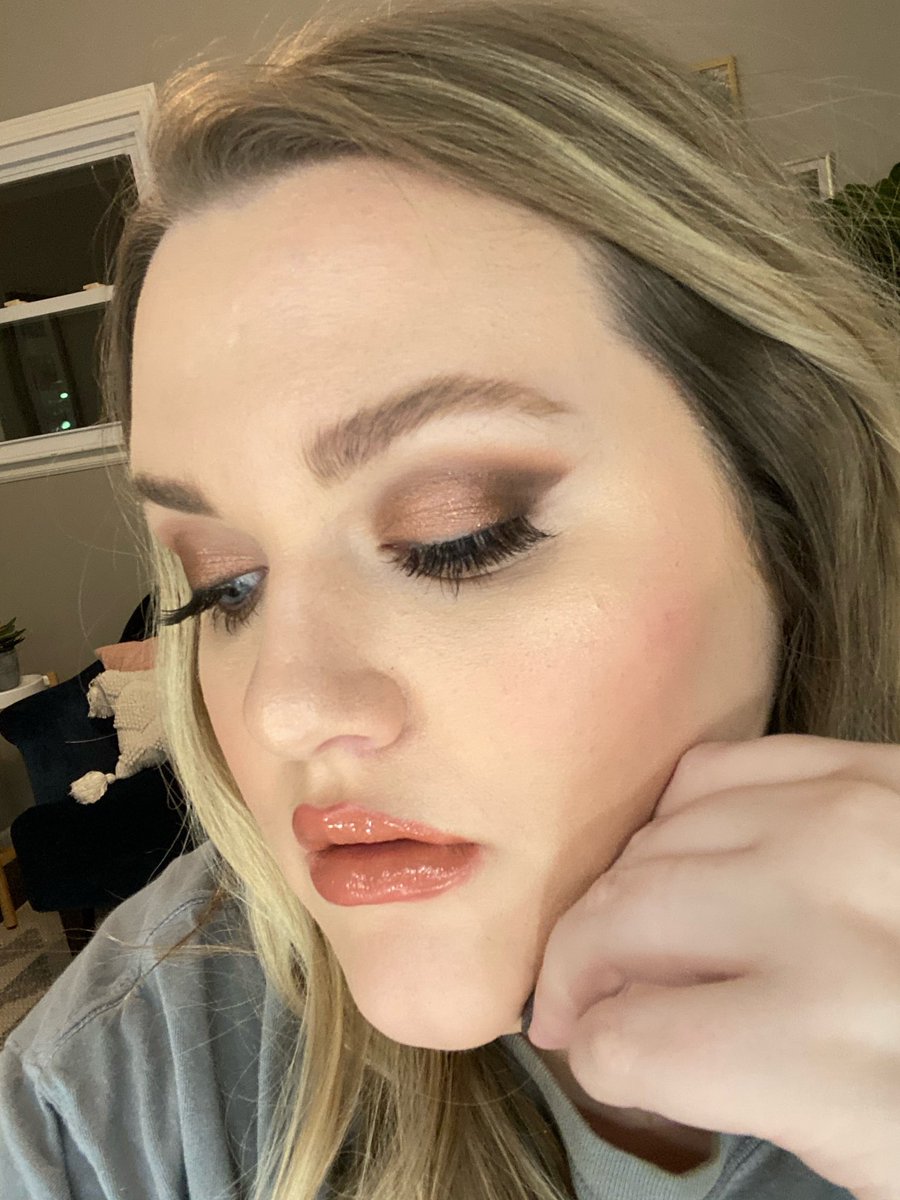 virgomakeup1's tweet photo. Using @allanaramaa technique for a winged eye with hooded eyes! Thank you for always being so honest and so real! ❤�� https://t.co/bzmARf1Q0S