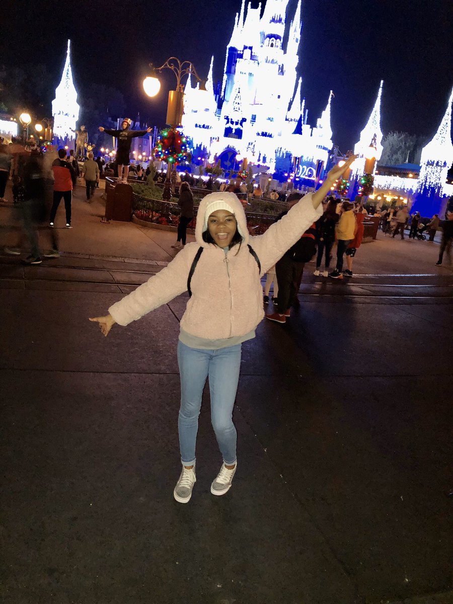 PatA601's tweet photo. What a great time we had at Disney this holiday season. “Where Dreams are made.” https://t.co/1KAngzUQLk