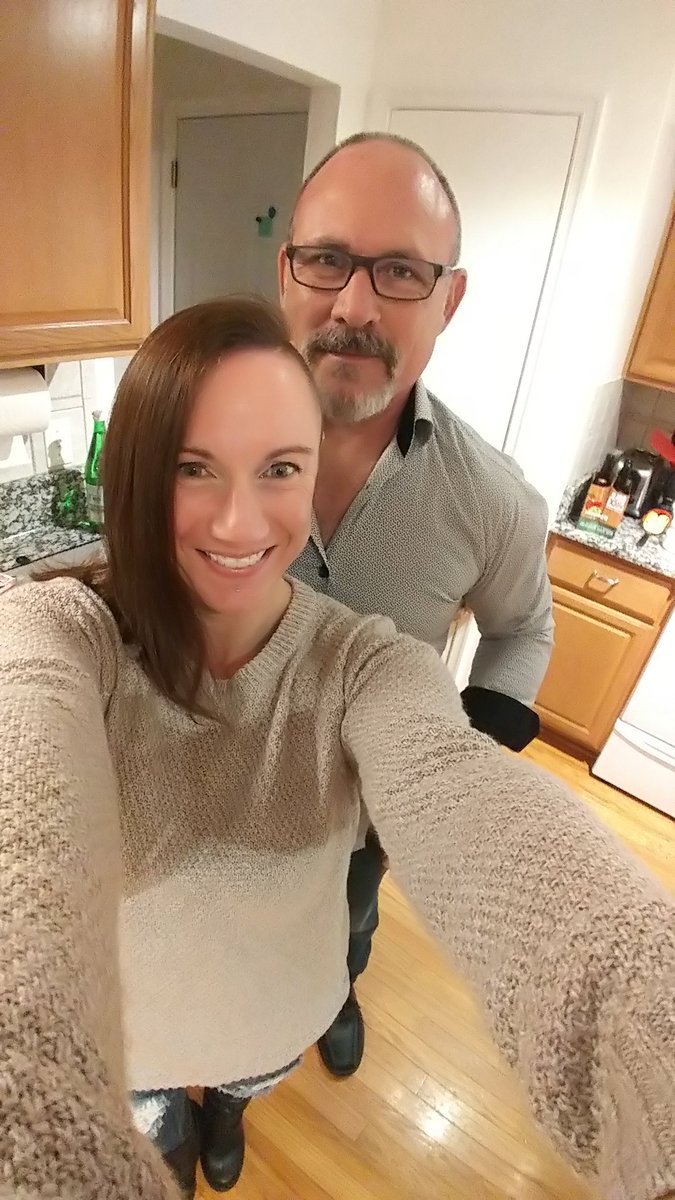 1_hellrazor's tweet image. Happy girl ❤