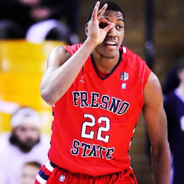 Compton_Magic's tweet photo. 6-8 Paul Watson will be Called Up to the NBA by the Atlanta Hawks tomorrow. This is an amazing story of a Guy who believed in himself and completely “Trusted the Process”. Been grinding it out for years in the NBA G-League and will step on an NBA floor this Week @_PWJiii ❤️ https://t.co/ZEx4OKJSkv