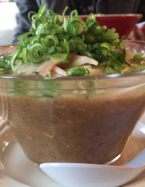 【背脂好きに朗報！】”背脂100％のラーメン”が登場！！
