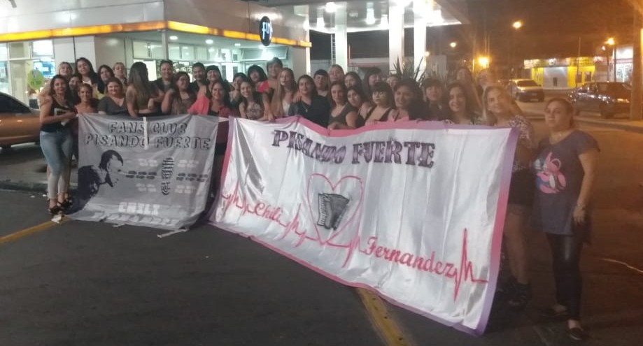 PisafuerteFans's tweet photo. Arrancando el 2020👣👣 @CHILI_FZ https://t.co/0qxpz0zir7