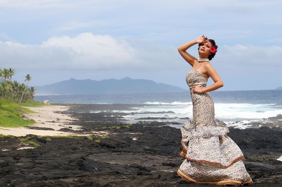 sadiehanalei's tweet photo. My senior portraits are a little extra... https://t.co/9IzZ6wHnXw