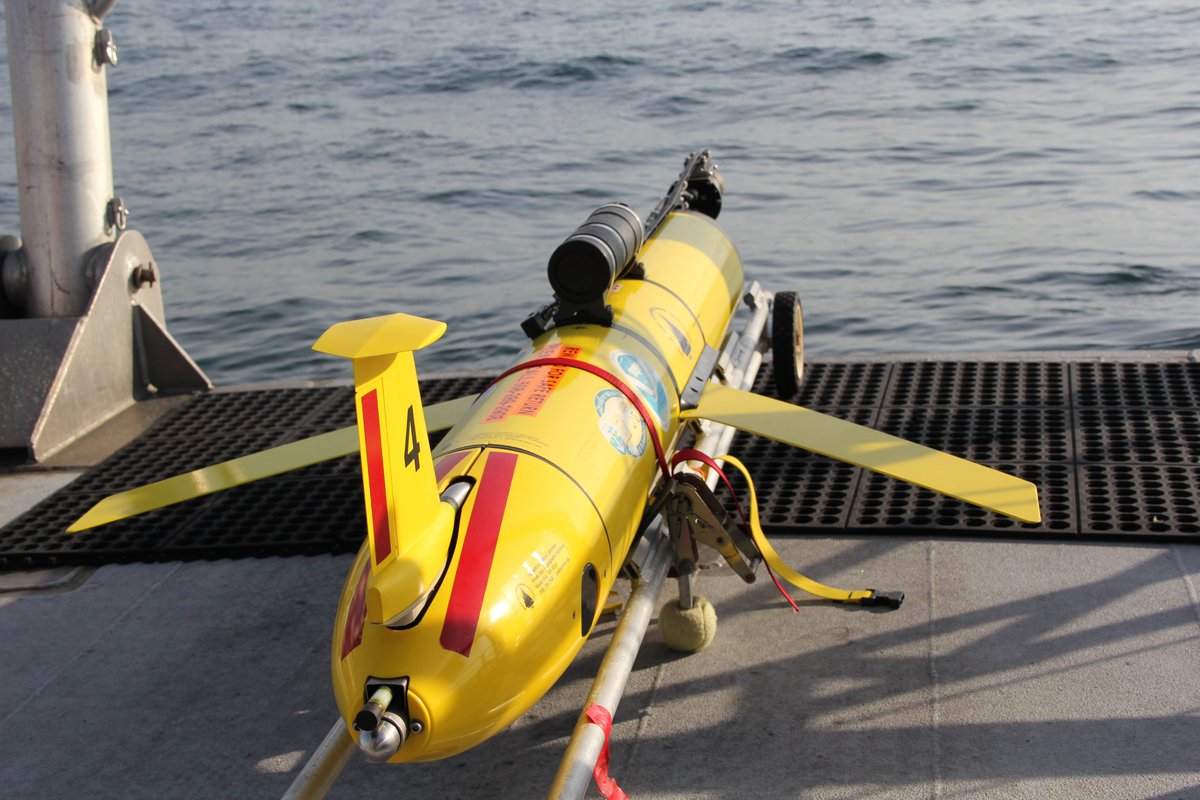 chmcguire's tweet image. #fishtelemetry enthusiasts: near-real time tag detection data transmitted from glider mounted @vemcoteam receiver transiting RI Sound/Cox Ledge--til March. Whales too! @BOEM_DOI funded project led @NOAAFish_NEFSC w/ @WHOI glider (research partners tagged) dcs.whoi.edu/cox1219/cox121…