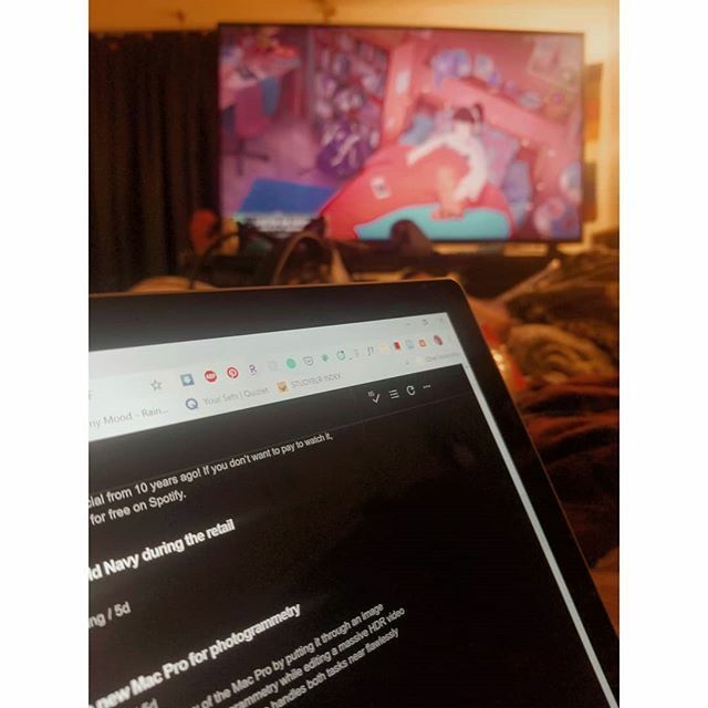 Jennawithcamera's tweet photo. 4/365 - work day followed by rest. Going through my backed up log of blogs on Feedly and listening to a different than my usual lofi YouTube with my dog and a heated blanket. .
.
.
#365 #365photochallenge #365daychallenge #365photoaday #photoaday #abmcol… https://t.co/jWQzFYLilf https://t.co/MrZzKdEBdg