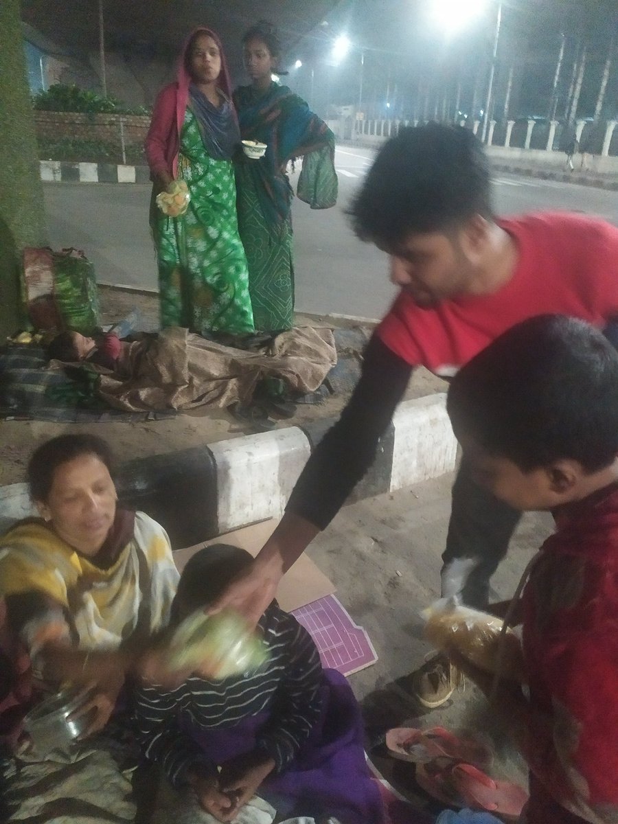 আপনাদের বিভিন্ন অনুষ্ঠানের বেঁচে যাওয়া
ভালো খাবারগুলো ফেলে না দিয়ে,
ফোন করুন আমাদেরকে , আমরা খাবারগুলো পৌঁছে দিবো রাস্তার অসহায়, অনাহারী মানুষের হাতে হাতে,
যে কোন সময়
যে কোন মুহুর্তে
#01842002023
facebook.com/prochesta.desh/
#Prochesta_Food_Banking 
#Dont_Waste_Share_Food