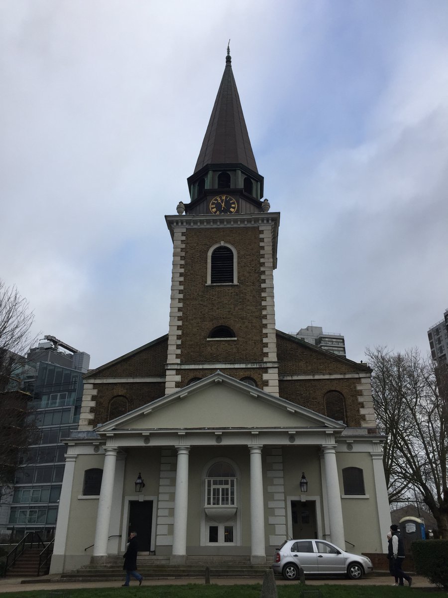 StMarysBatBells's tweet photo. Hello 2020! 1st #Ring of the #NewYear. #YogaForTheBrain #Bells #BellRinging #Campanology #London #Battersea #Wandsworth #LoveBattersea1 #StMarysBattersea #RiverWatch #River #Thames #RiverThames #MidTide https://t.co/WbmnwBr5DS