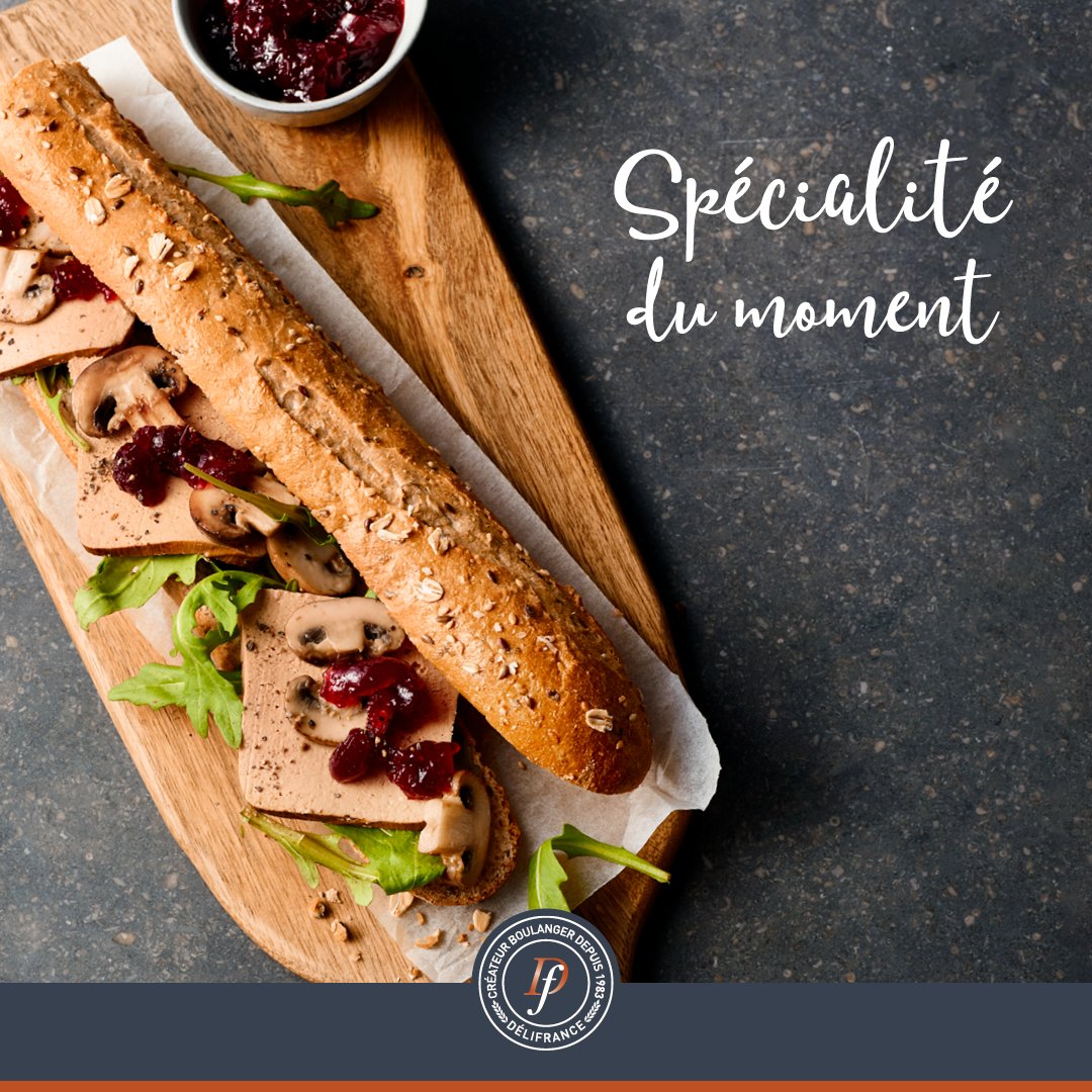 Zoet of hartig? Waarom kiezen als je het allebei op een baguette kan hebben?! Onze Spécialité du moment van deze winter is belegd met paté, cranberrycompote, gebakken kastanjechampignons en rucola. Met wie kom jij ‘m proeven?
*
*
#winter #spécialité #baguette #paté #cranberry