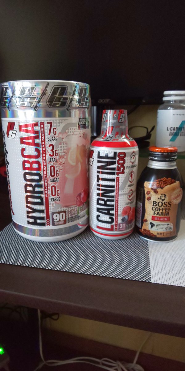 WvxE5's tweet photo. 海外のbcaa買ったんだけど流石
でかいっすねー!
#bcaa
#hydrobcaa https://t.co/bMFyY3tqTX