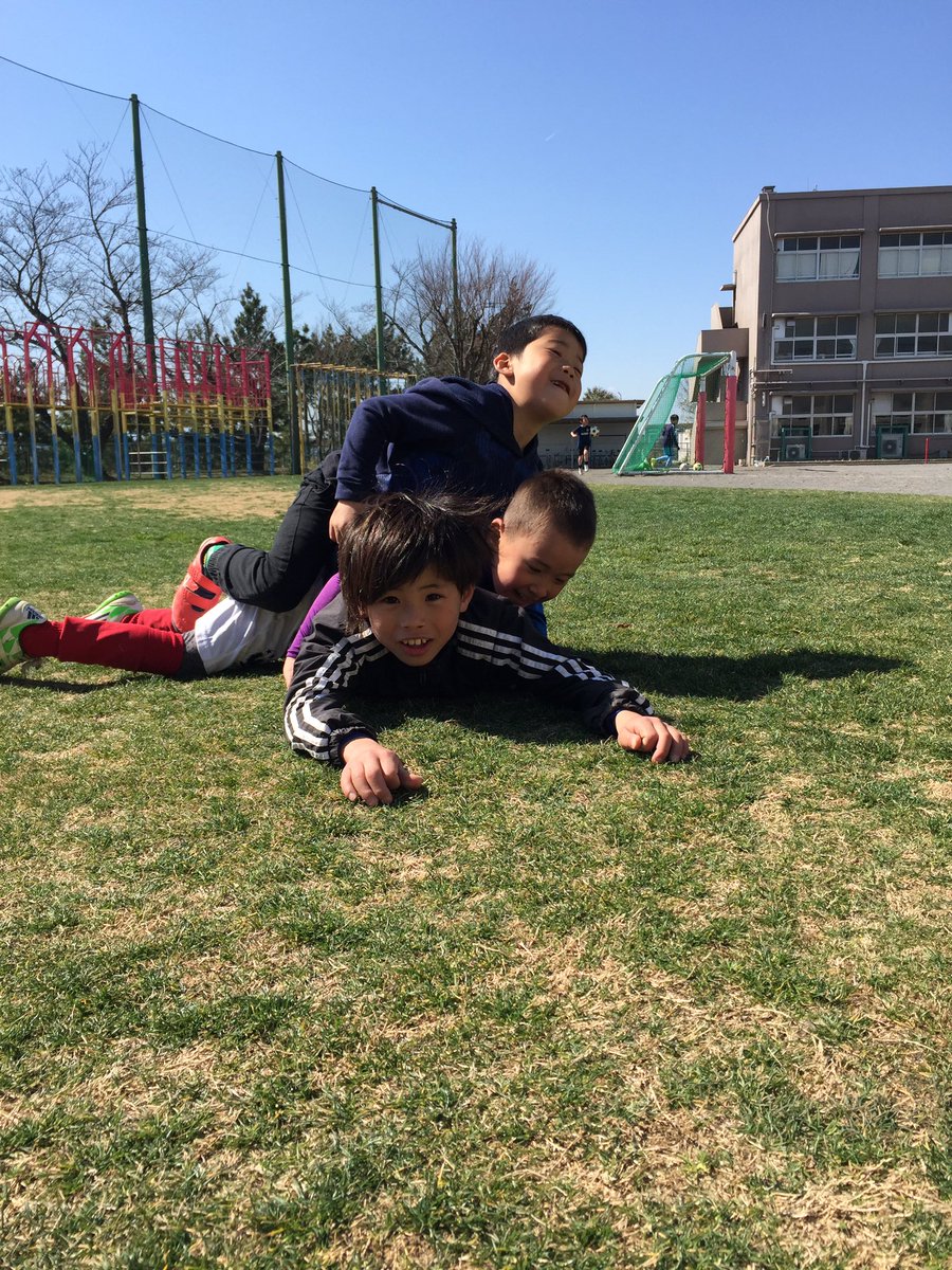 しらとり台fc 横浜市青葉区しらとり台 つつじが丘小学校 さつきが丘小学校 幼稚園サッカー教室 地域サッカー教室開催 日時 1 11 9時 場所 つつじが丘小学校 持ち物 あればボール持参 動ける服装 学年 年中 年長 1年 2年 3年 お待ちして