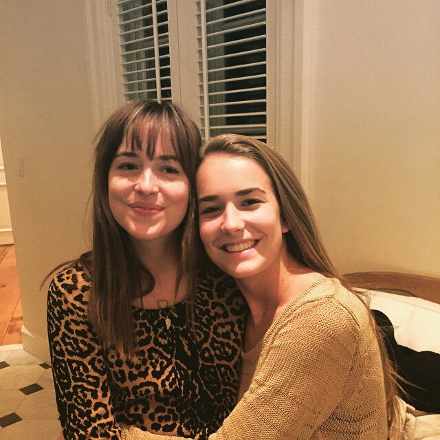 маленькие женщины книга. Her sister. селфи друзей. рост джессики малруни. принцесса маргарет и елизавета 2.